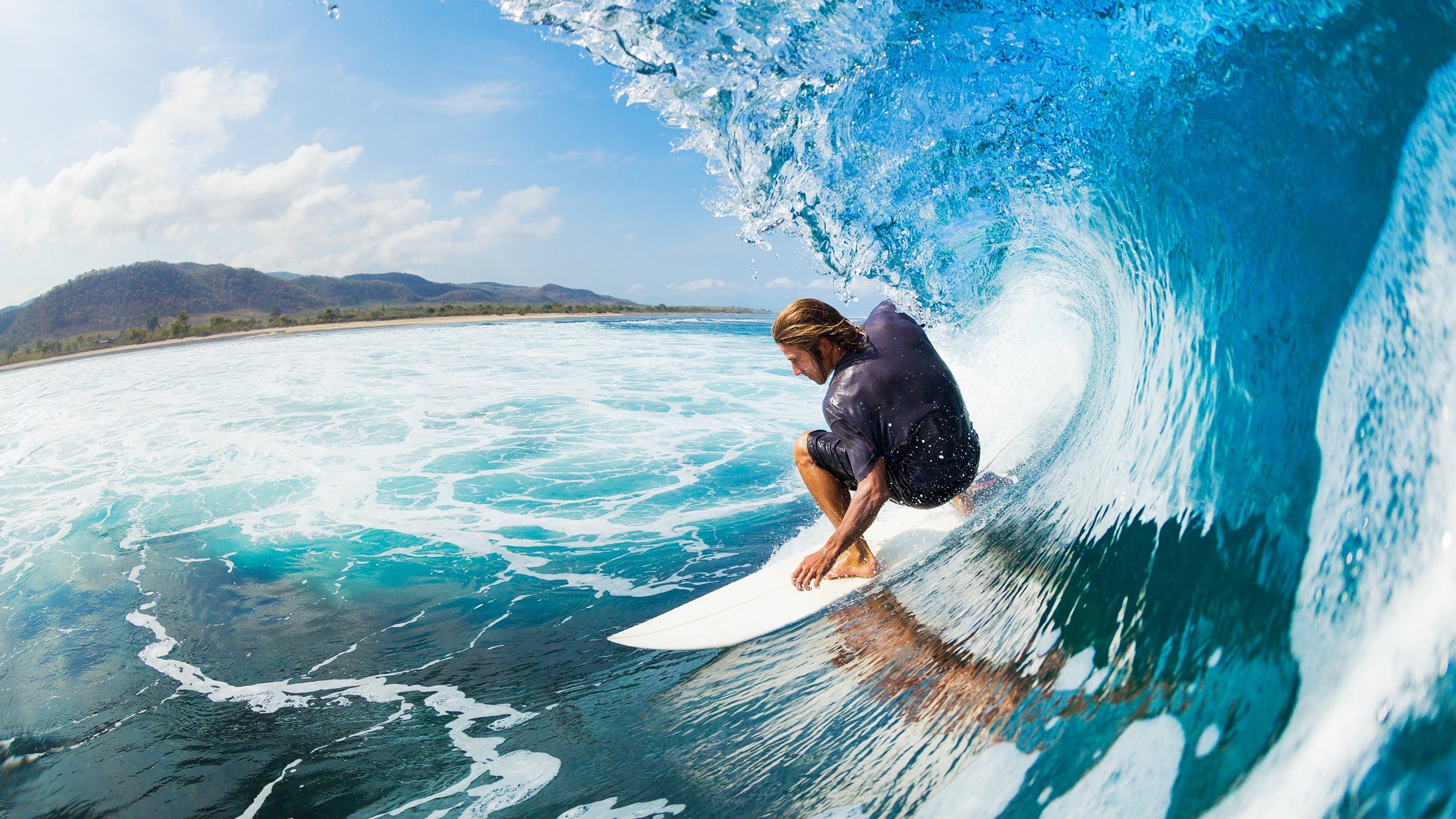 开云电竞账号入口-伊朗队雪地滑跪庆祝进球，冻掉了膝盖套，伊朗滑雪胜地